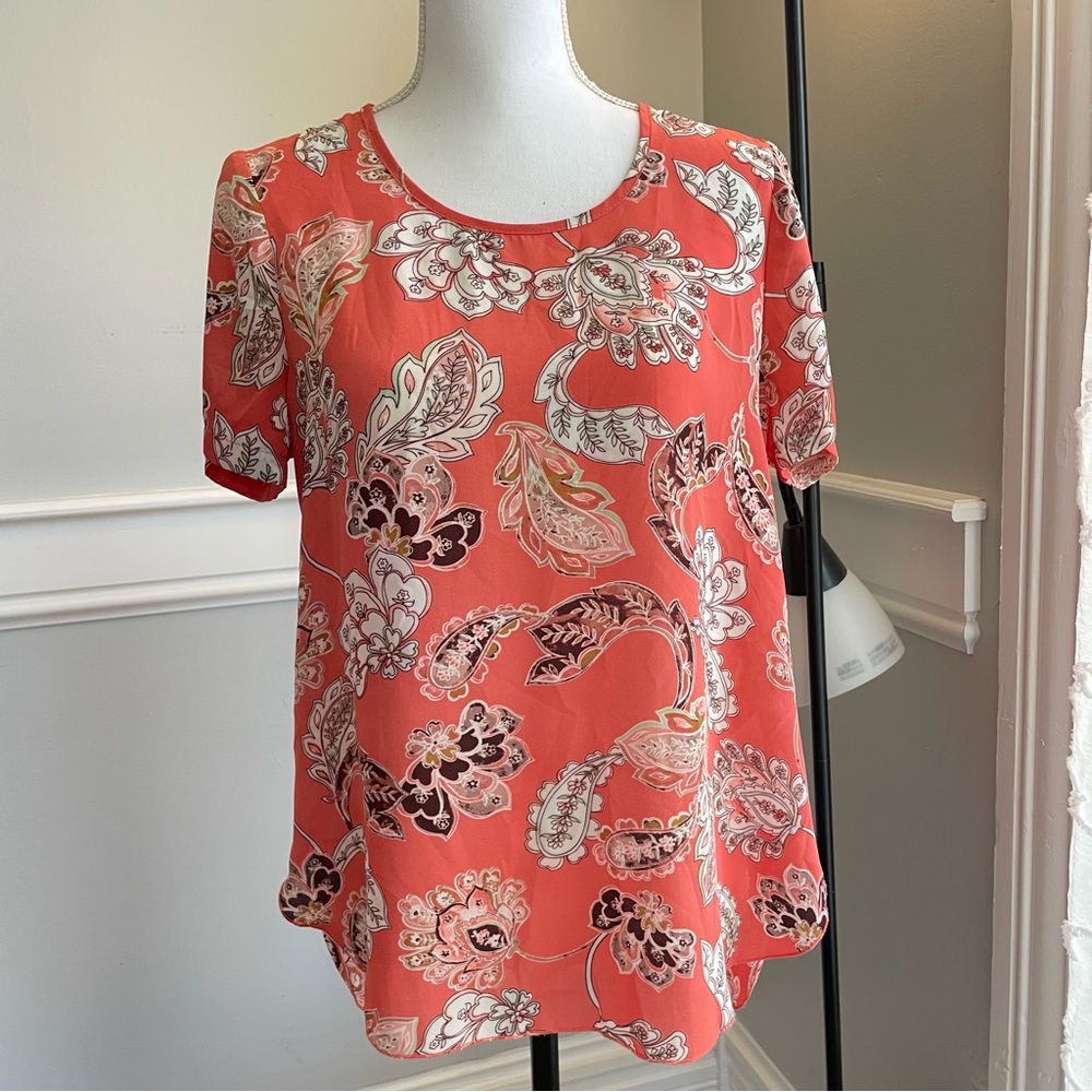 Floral Paisley Coral Women's Top Size Medium Chiffon from Spense